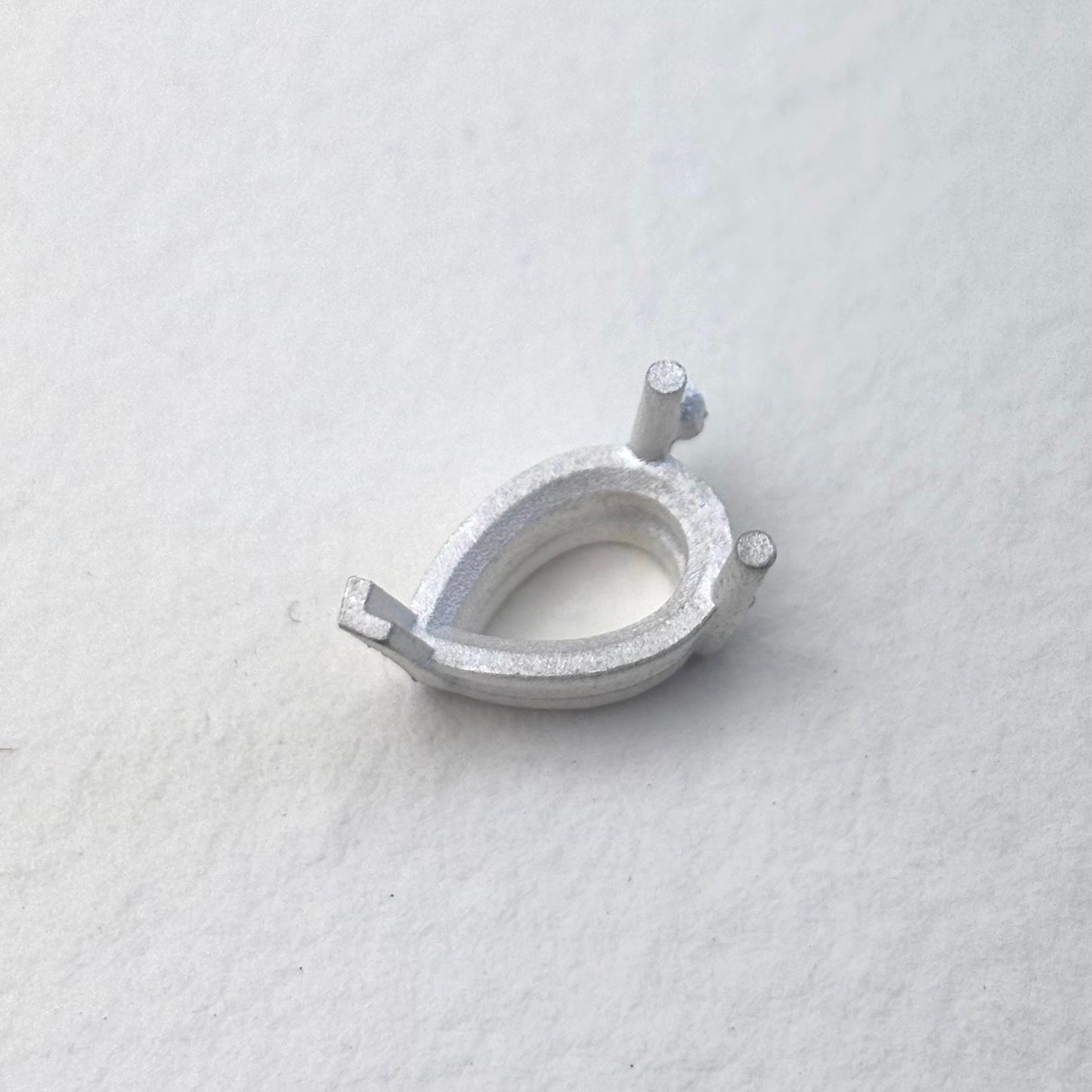 12x8mm Pear 3 Claw recycled sterling silver or 9ct gold cast stone setting