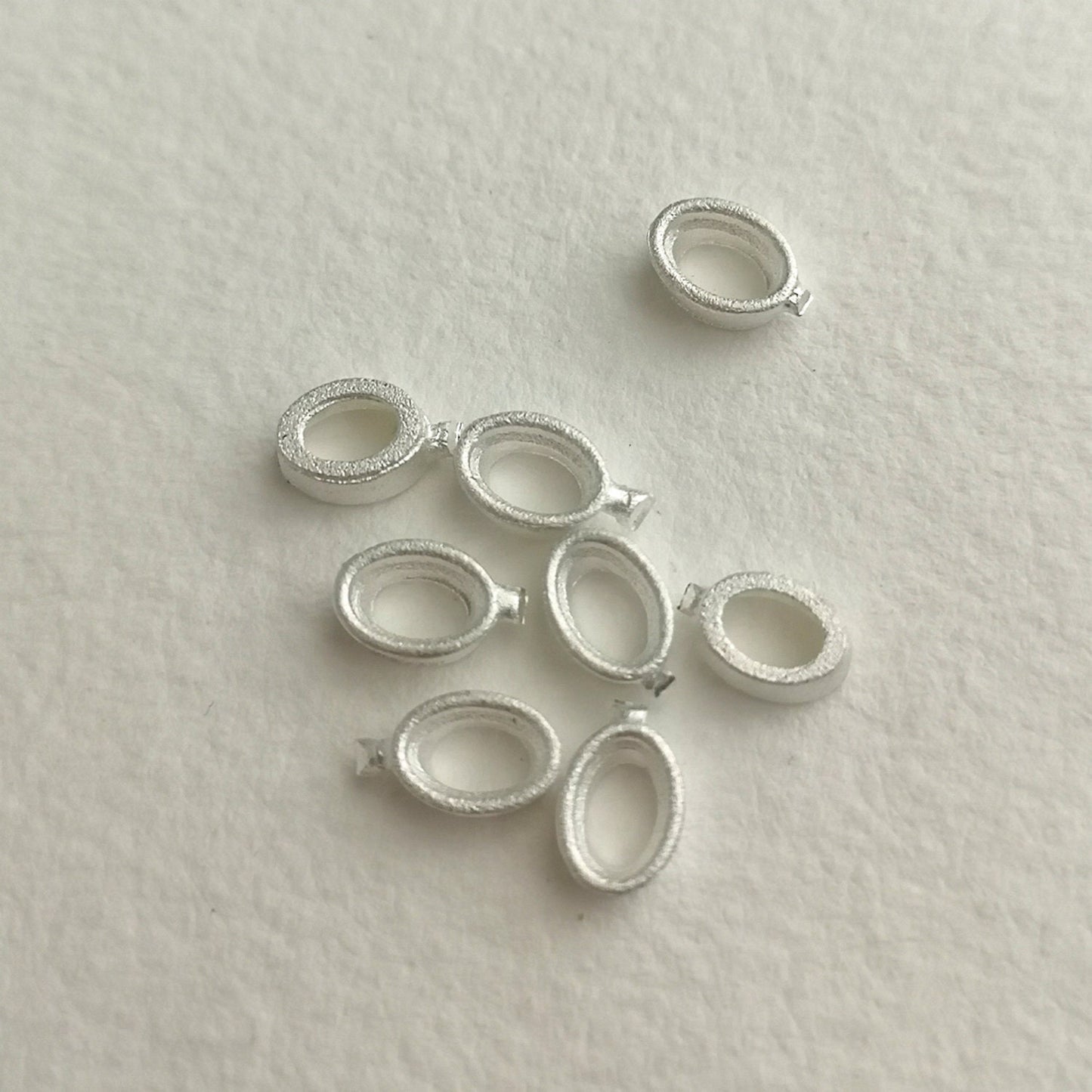 6x4mm Oval collet sterling silver cast stone setting