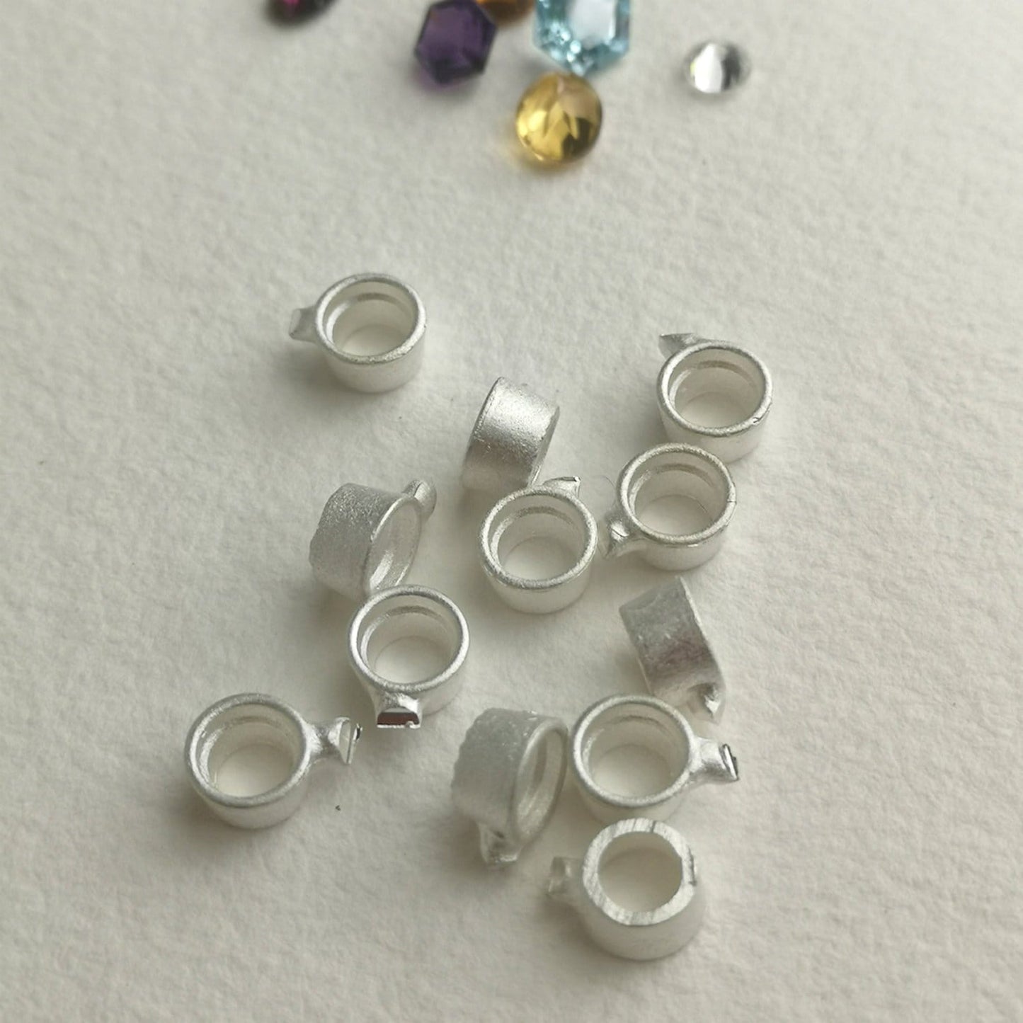 6mm Round collet sterling silver cast stone setting