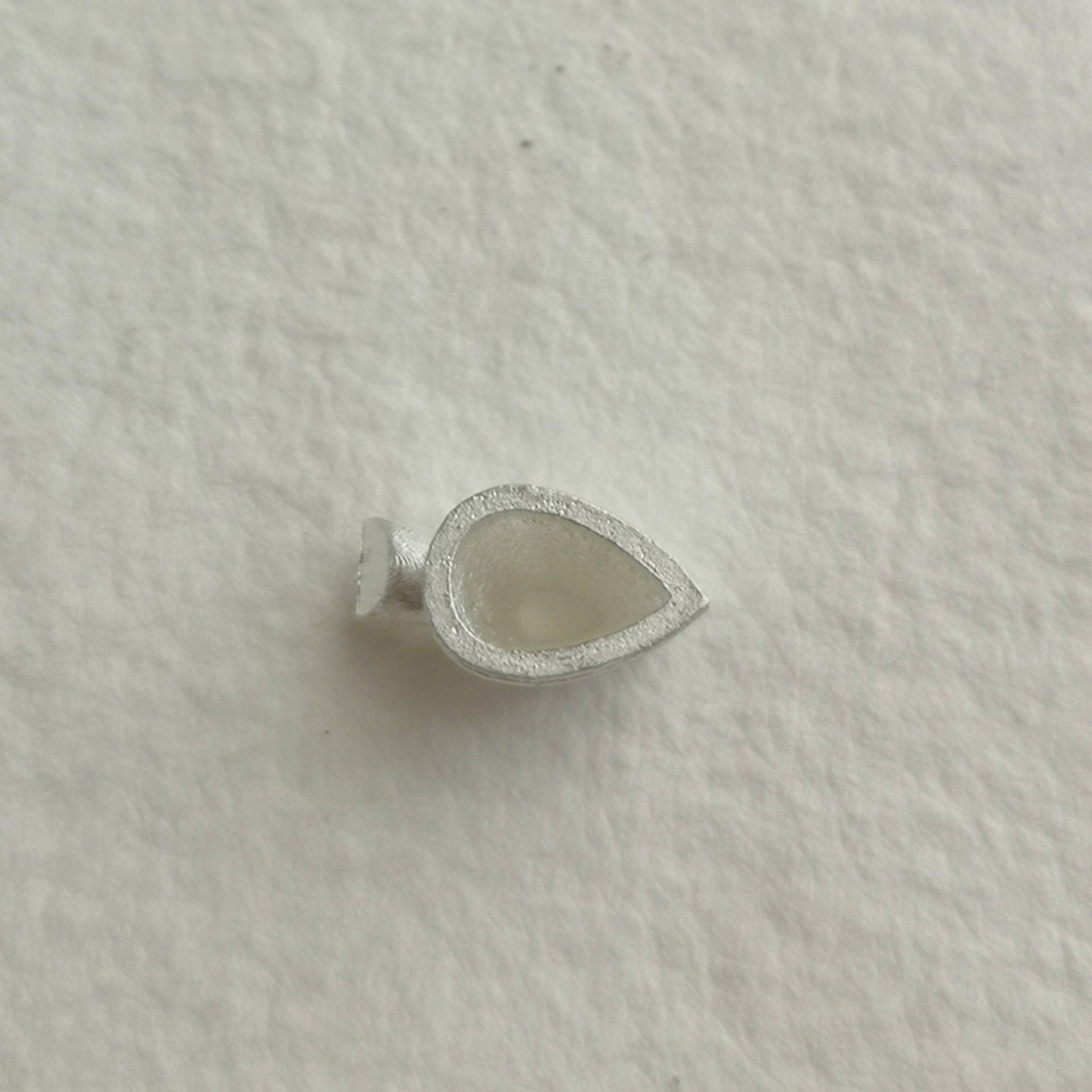 5x3mm Pear collet sterling silver cast stone setting