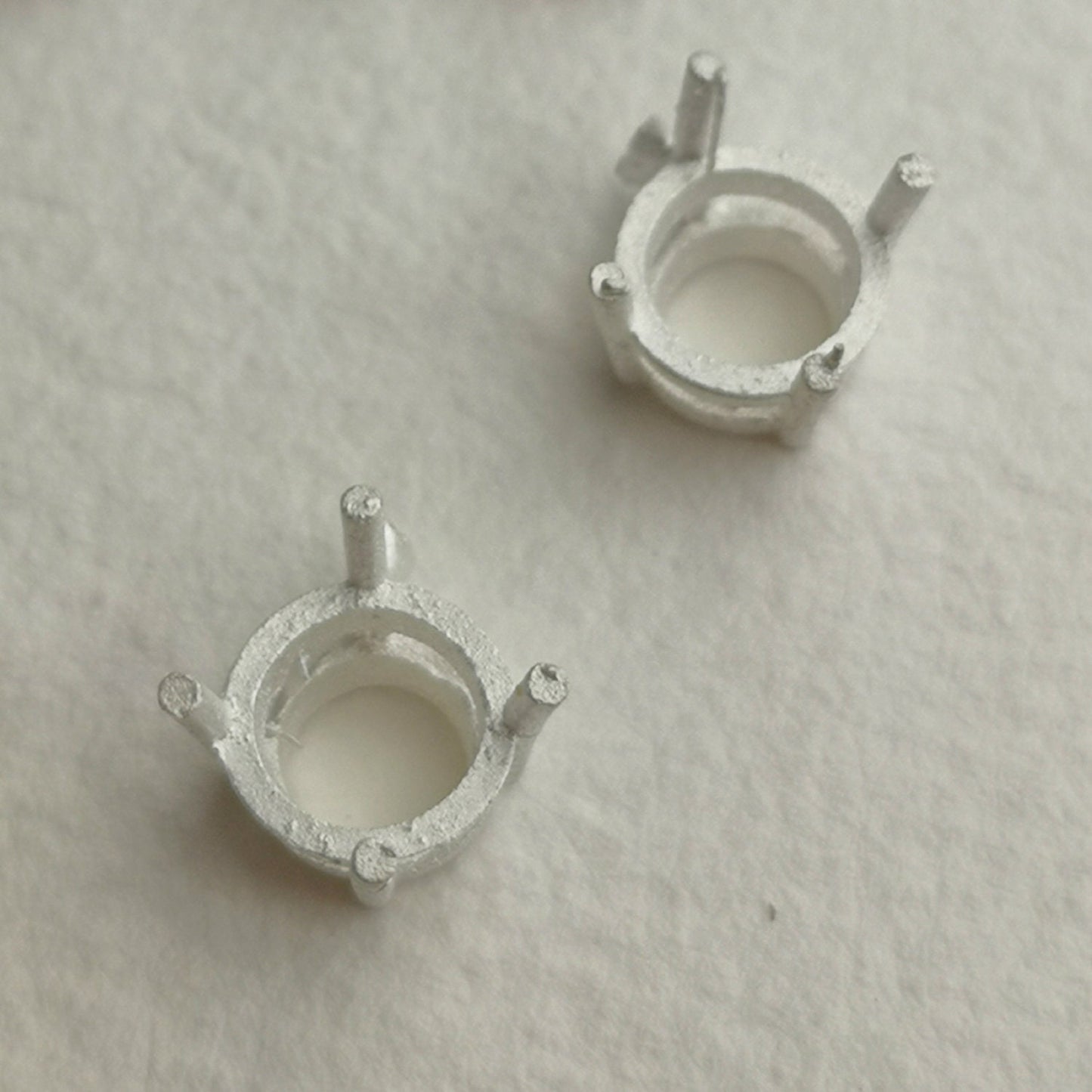 8mm Round 4 Claw sterling silver cast stone Setting