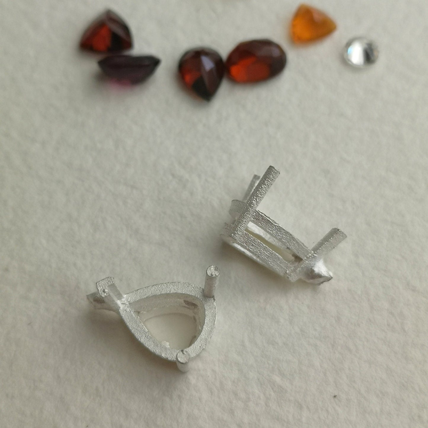 10x8mm Three Claw Pear sterling silver cast stone Setting