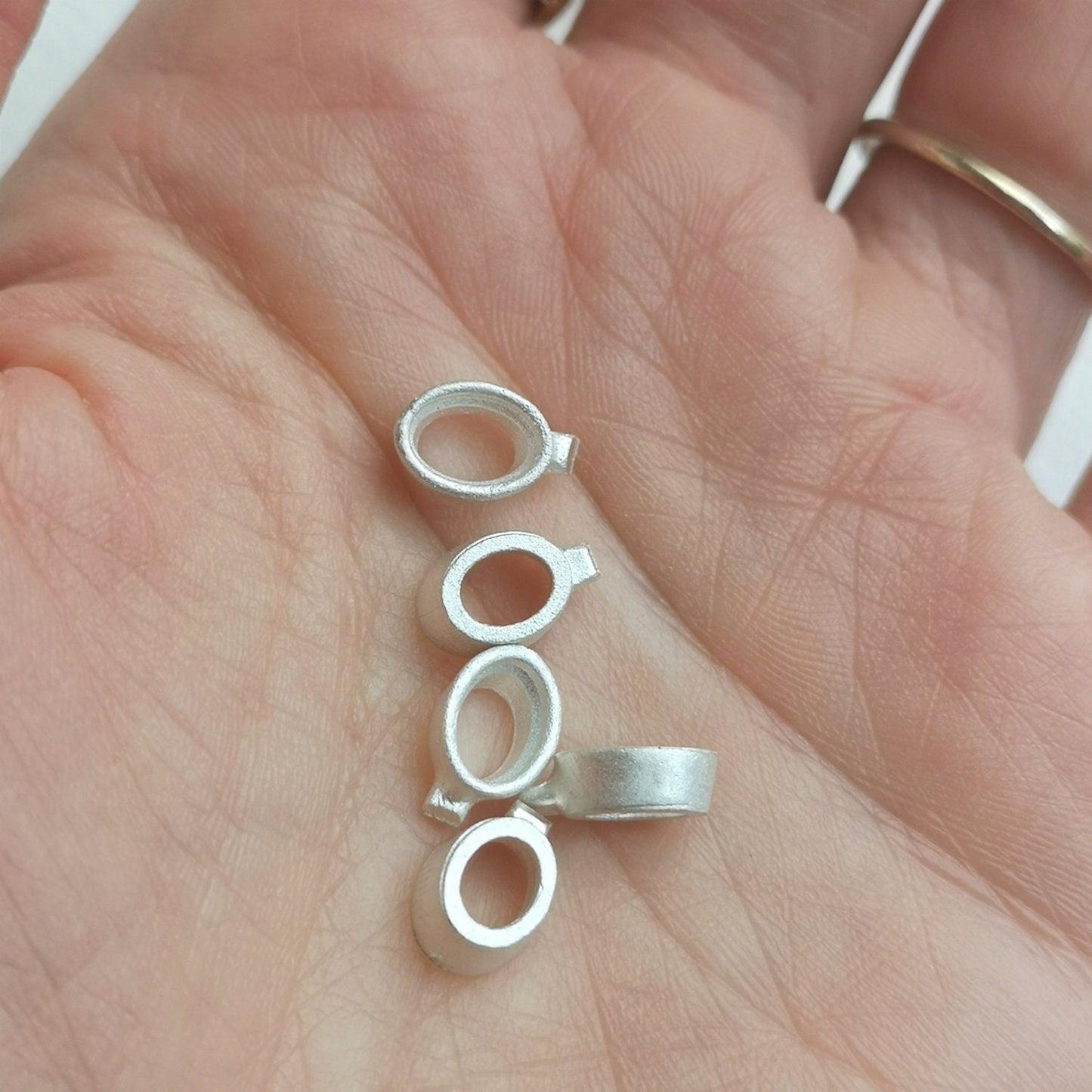 7x5mm Oval collet sterling silver cast stone setting