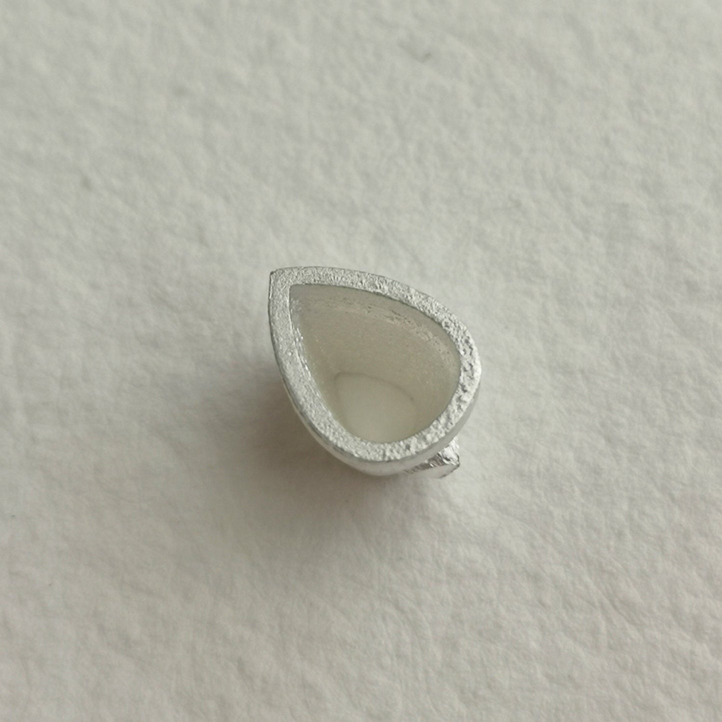 7x5mm Pear collet sterling silver cast stone setting