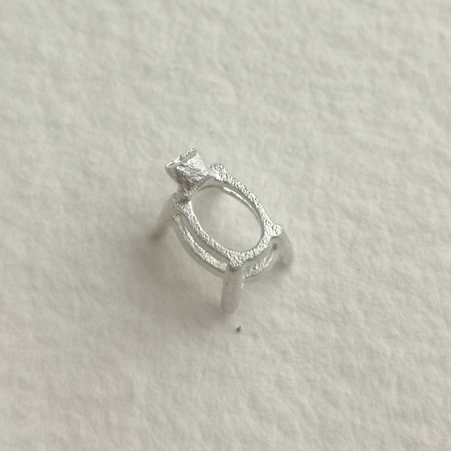 6x4mm / 7x5mm Oval 4 claw sterling silver cast stone setting