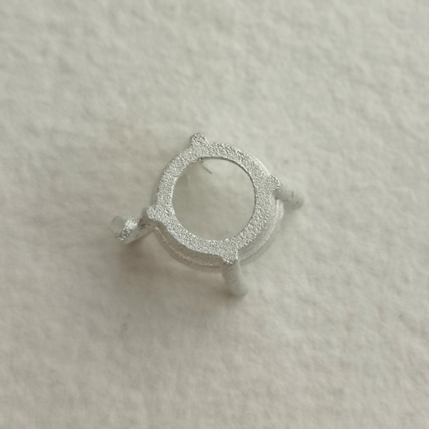 8mm Round 4 Claw sterling silver cast stone Setting