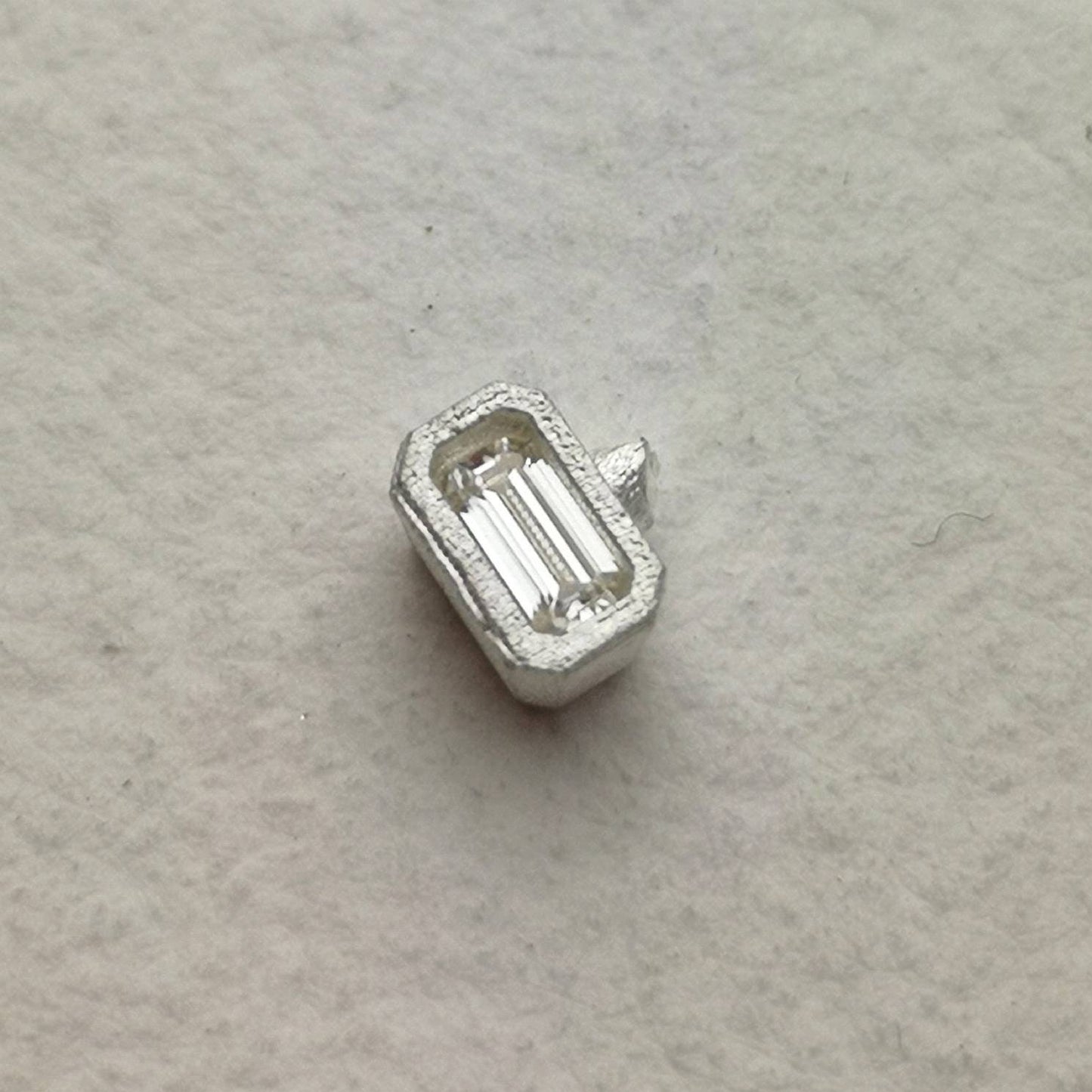 4x2mm Octagon / Emerald collet sterling silver cast stone setting