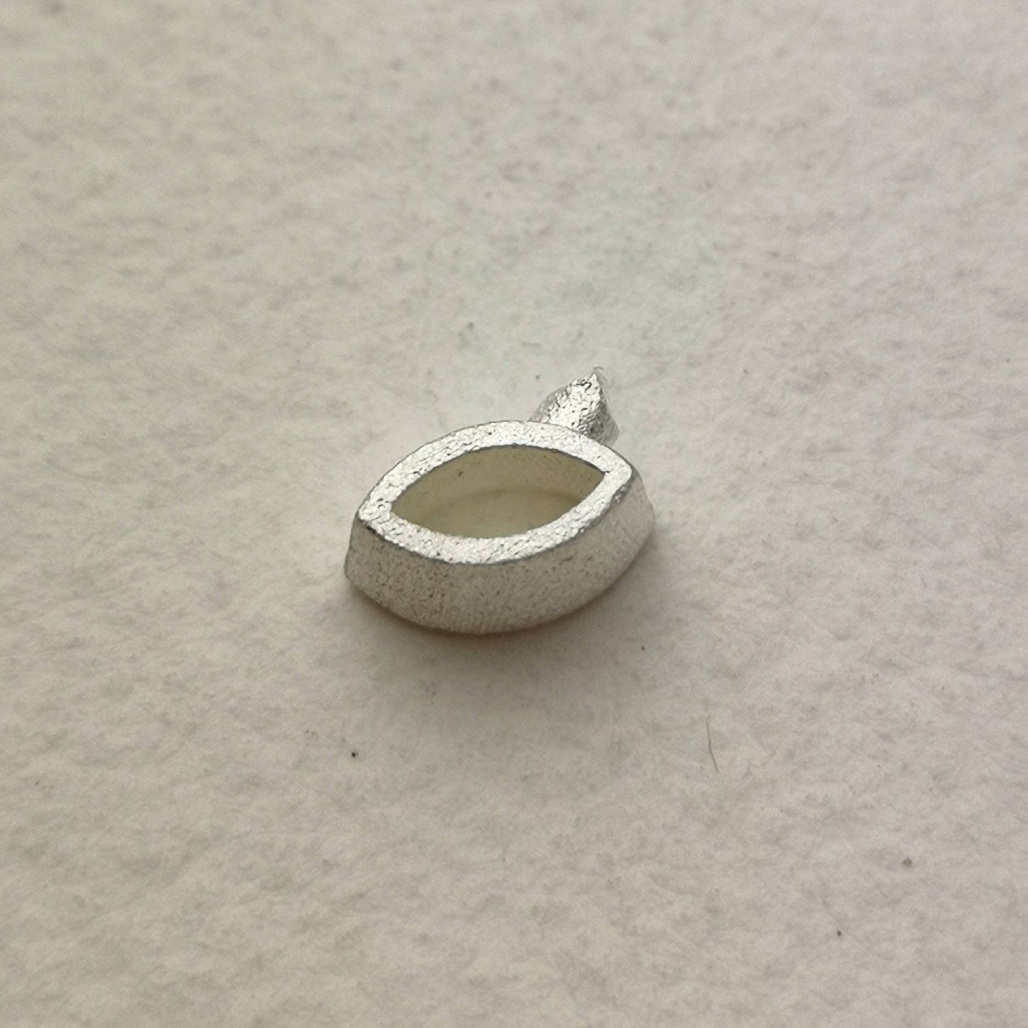 6x3mm Marquise collet sterling silver cast stone setting