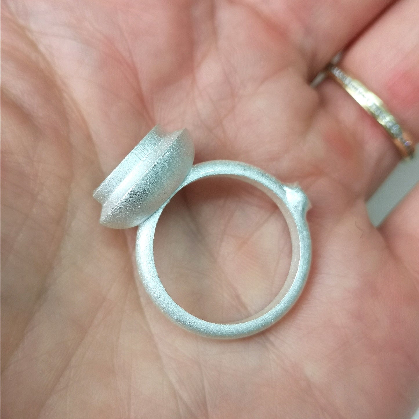 10x8mm Oval collet sterling silver cast ring blank