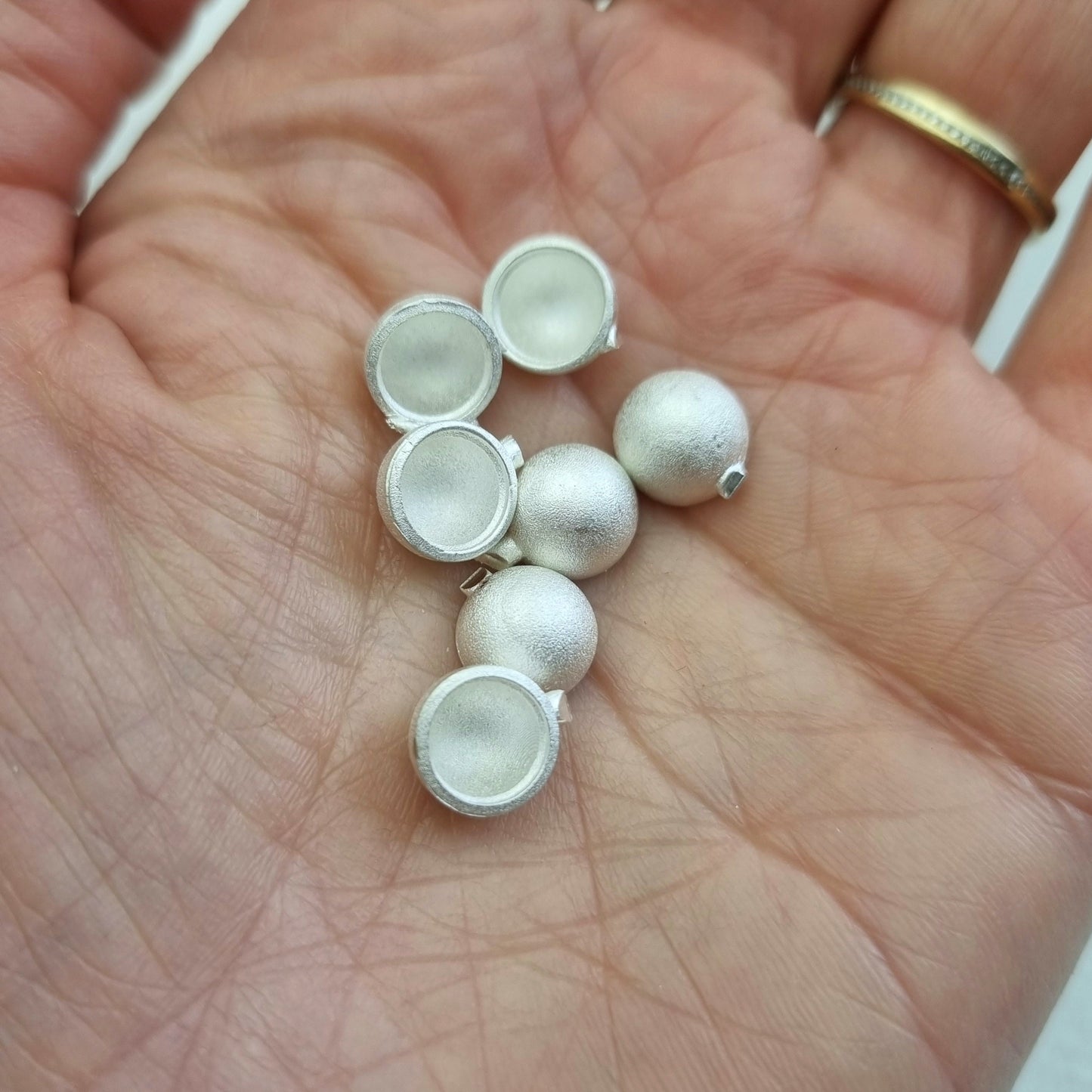 7mm Round Cup collet sterling silver cast stone setting