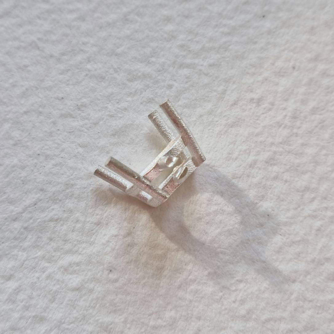 10x8mm Oval 4 claw sterling silver cast setting