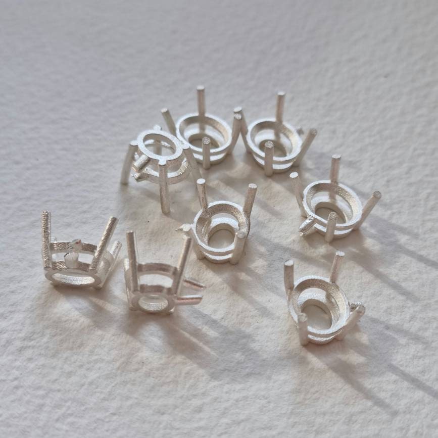 10x8mm Oval 4 claw sterling silver cast setting