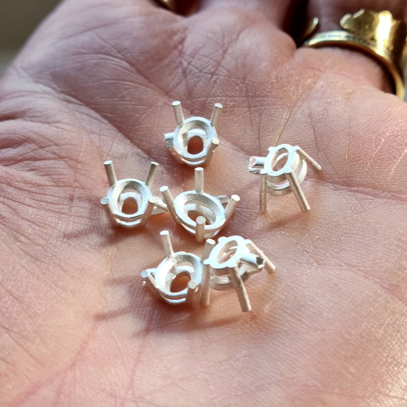 8x6mm Oval 4 claw sterling silver cast stone setting