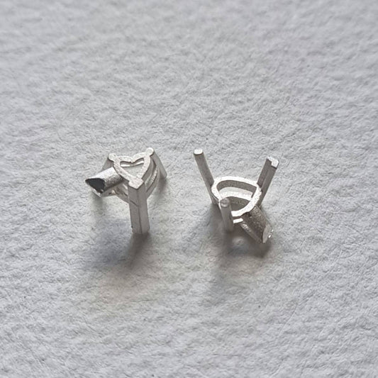 5x5mm Heart 3 claw sterling silver cast stone setting