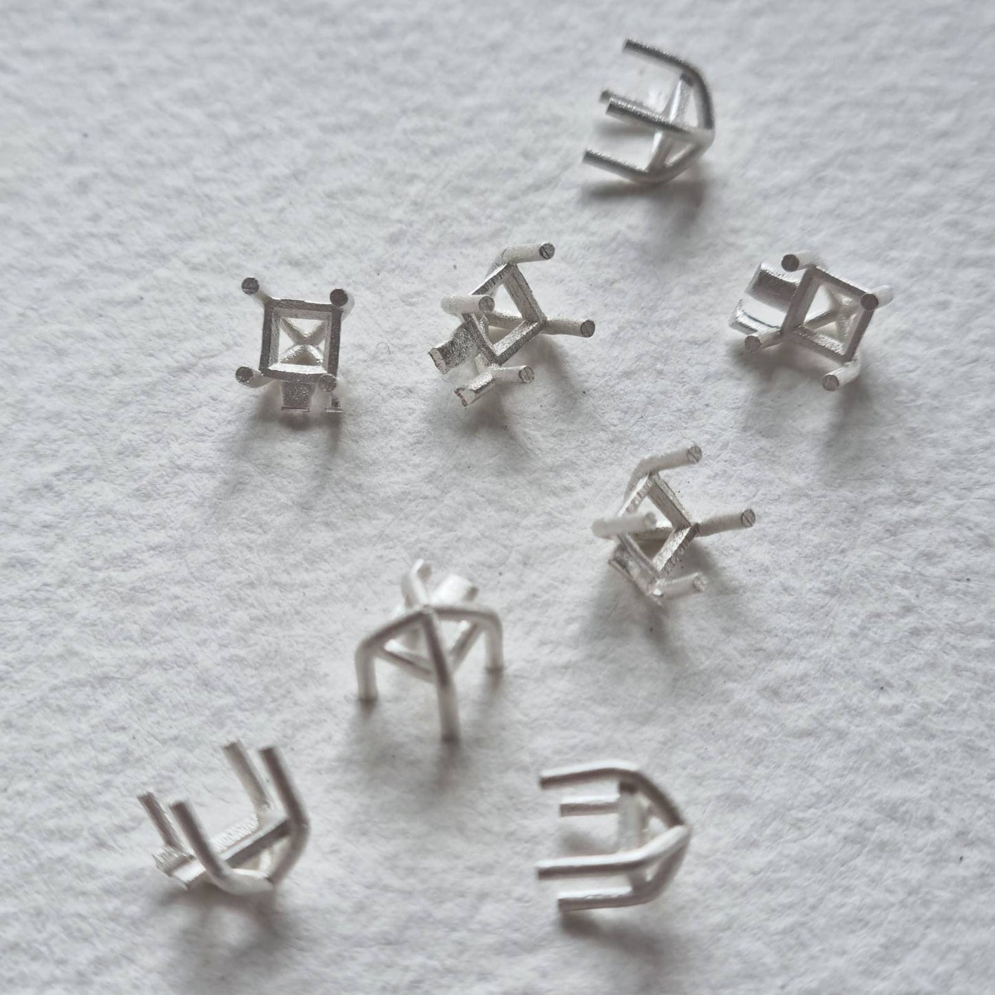 4mm Square 4 claw basket sterling silver cast stone setting