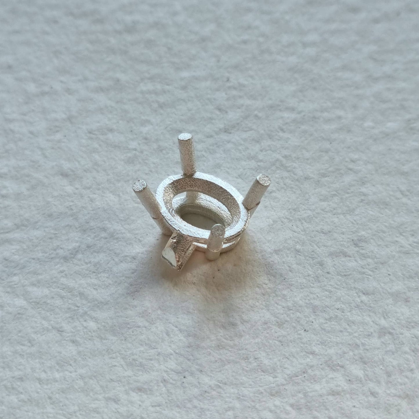 8x6mm Oval 4 claw sterling silver cast stone setting