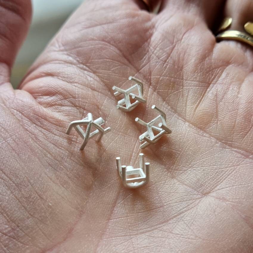 5mm Square 4 claw basket sterling silver cast stone setting