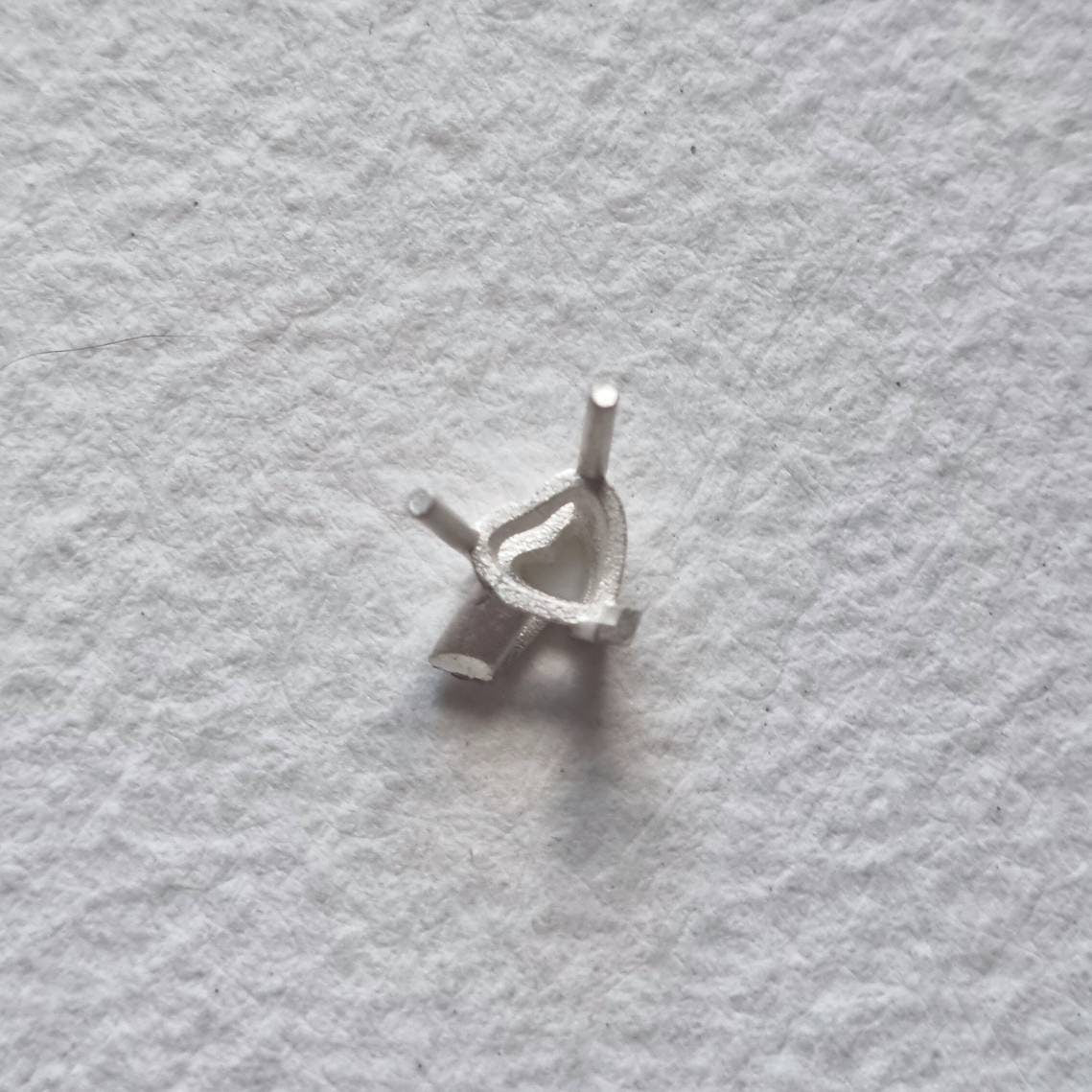 5x5mm Heart 3 claw sterling silver cast stone setting
