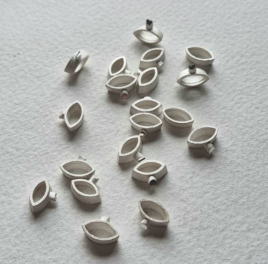 8x4mm Marquise collet sterling silver cast stone setting