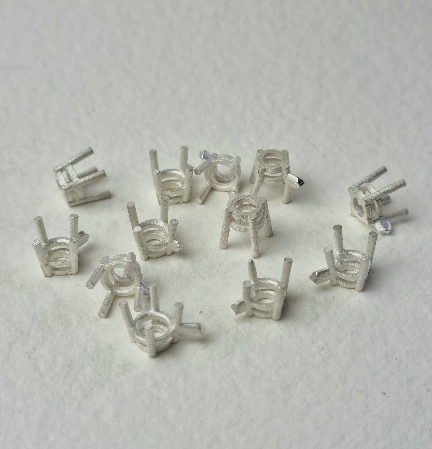 6mm Round 4 claw sterling silver cast stone setting