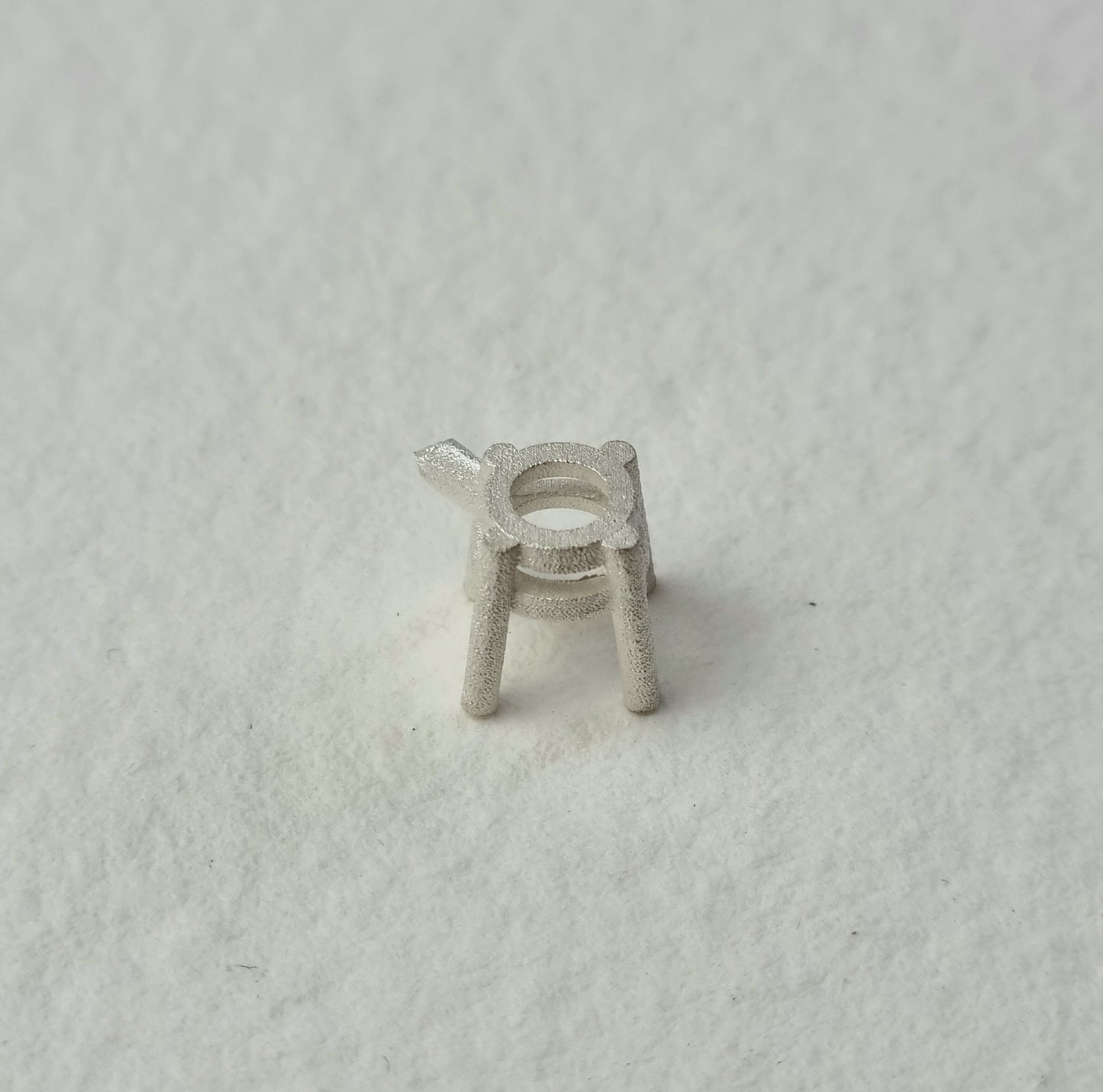6mm Round 4 claw sterling silver cast stone setting