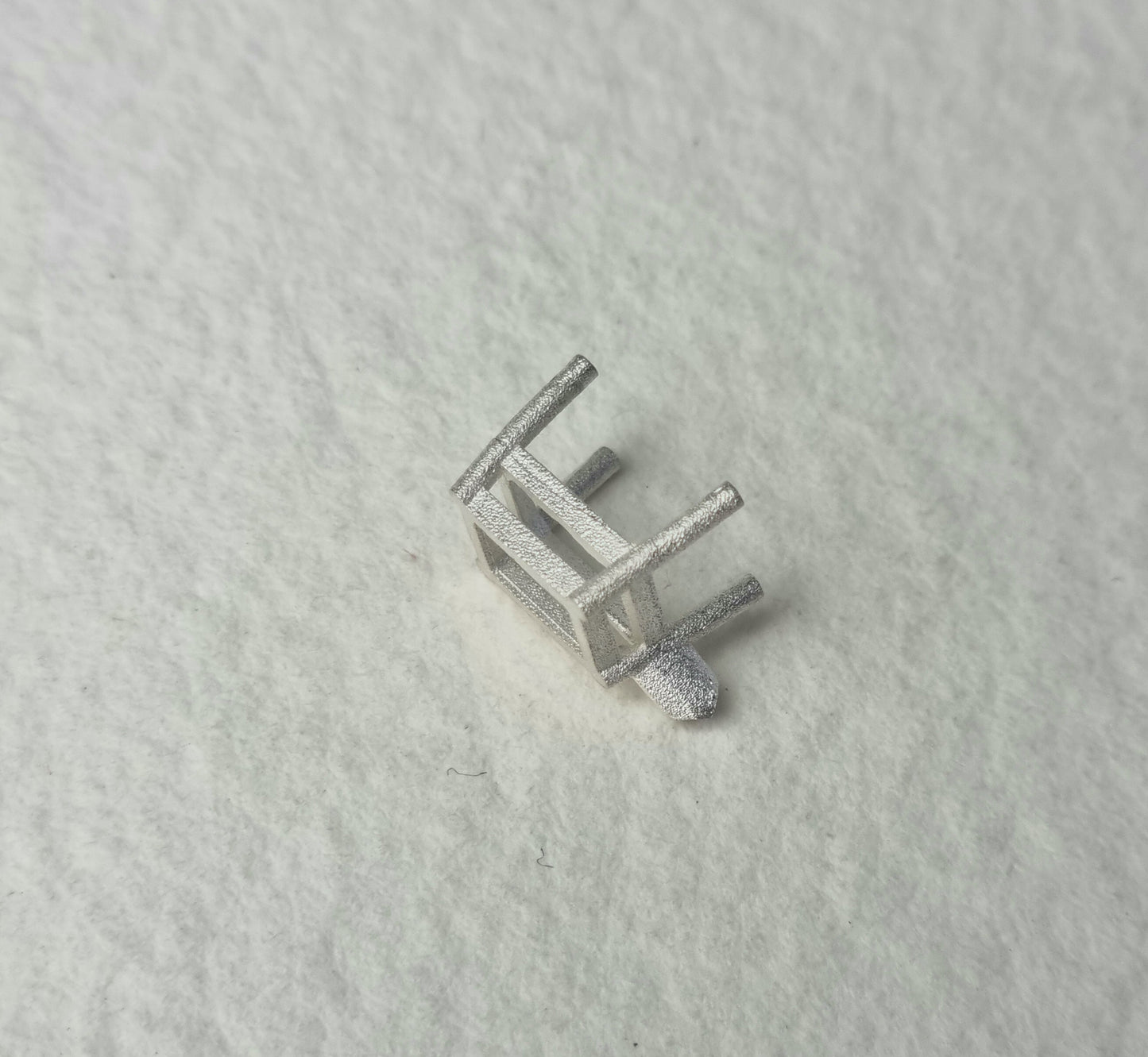 8x6mm Octagon / Emerald 4 claw sterling silver cast stone Setting