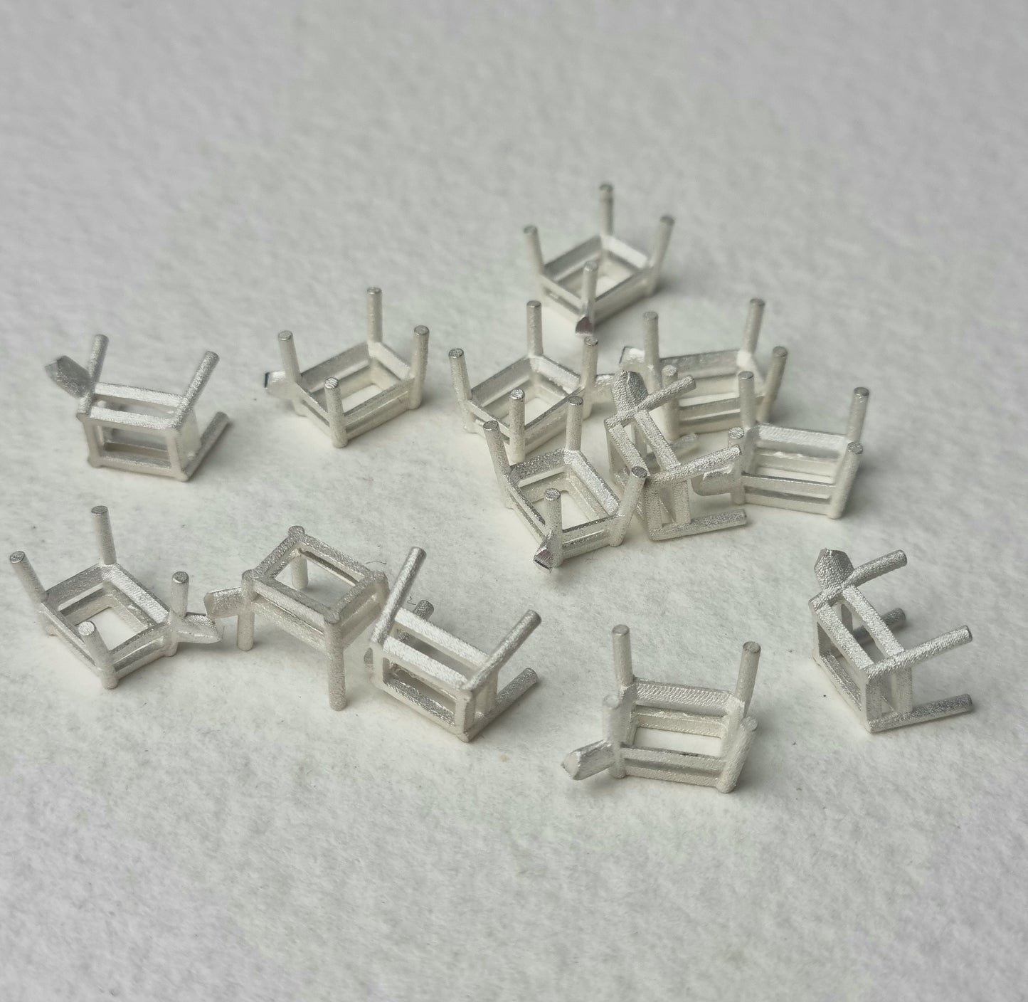 8x6mm Octagon / Emerald 4 claw sterling silver cast stone Setting