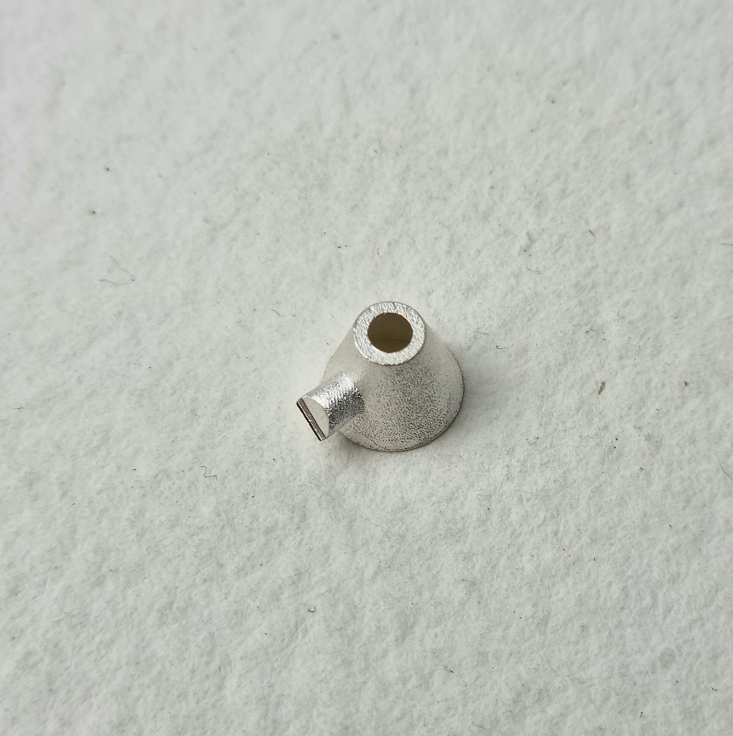6mm Round tapered tall collet sterling silver cast stone setting