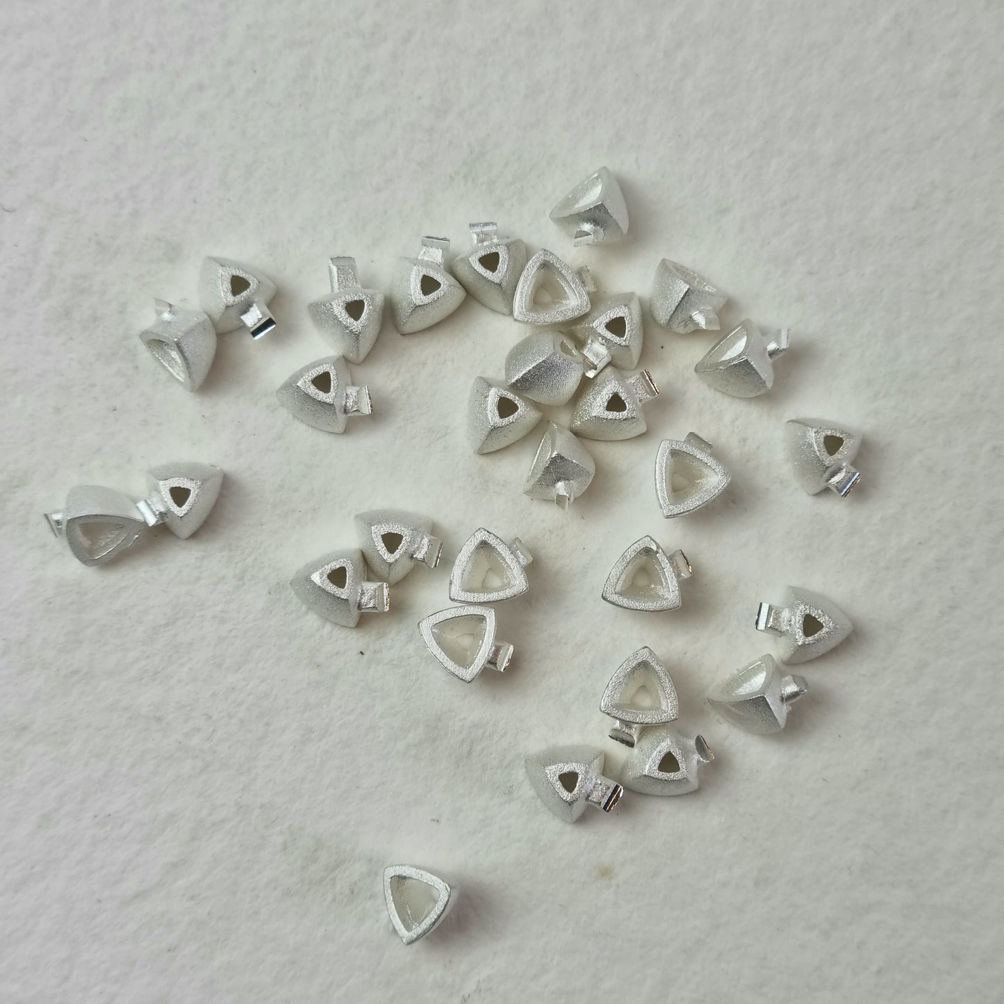 4mm Trillion collet sterling silver cast stone setting