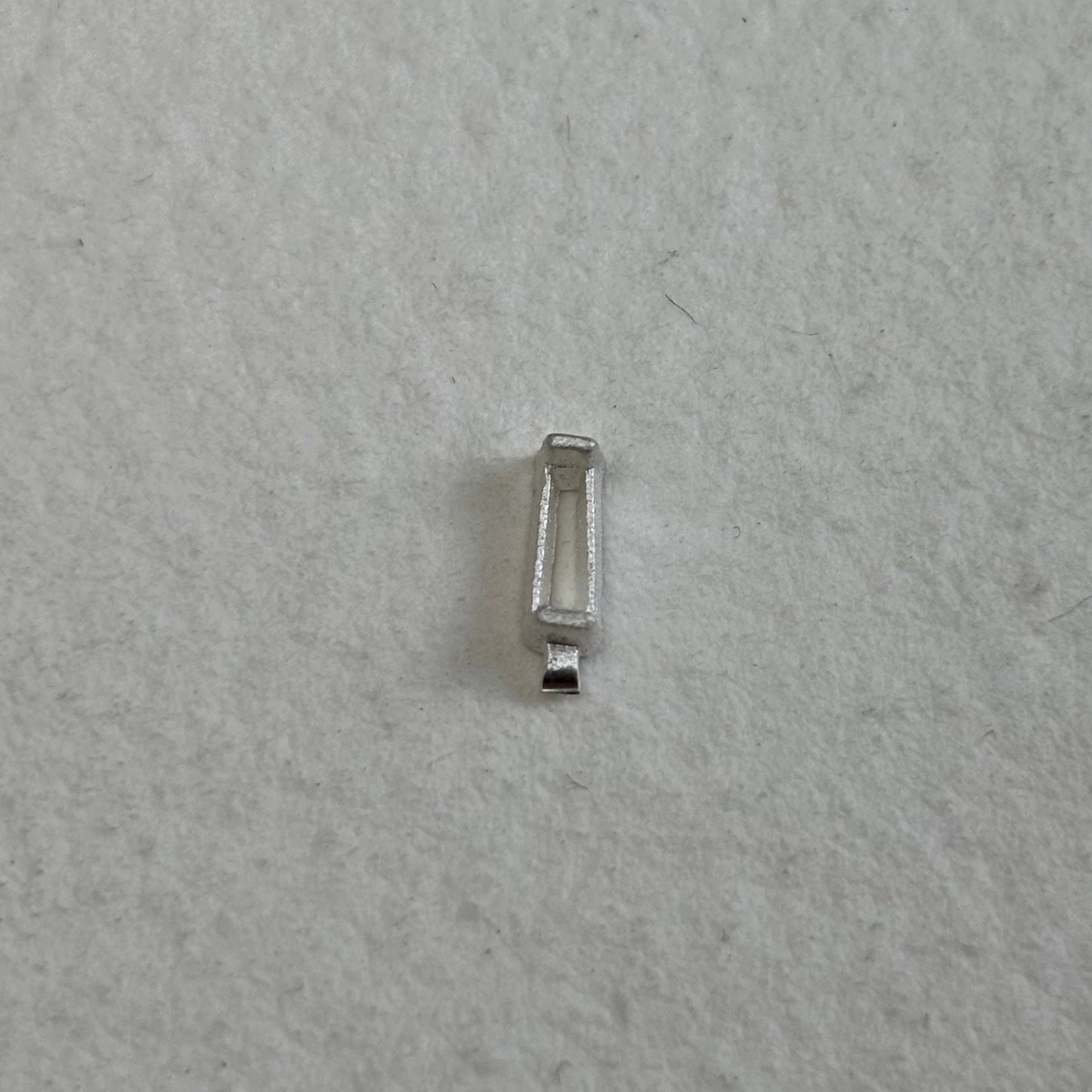 5mm / 1.5mm / 1.5mm Tapered Baguette semi collet sterling silver cast stone setting