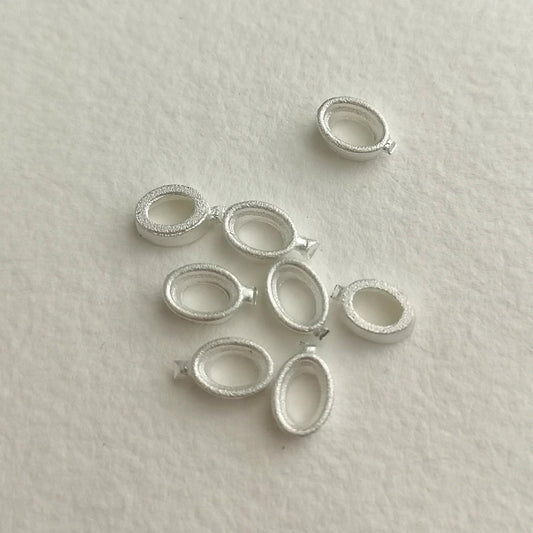 6x4mm Oval collet sterling silver cast stone setting