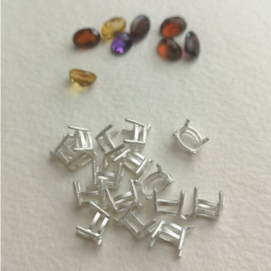 6x4mm / 7x5mm Oval 4 claw sterling silver cast stone setting