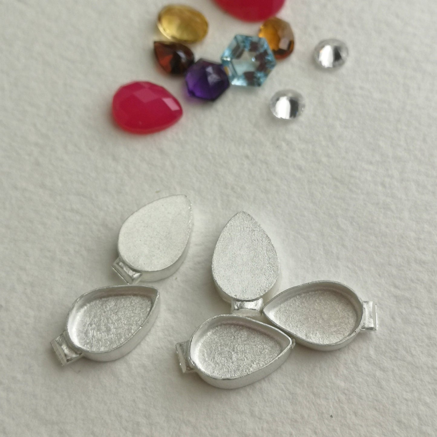 12x8mm Pear cabochon sterling silver cast stone setting