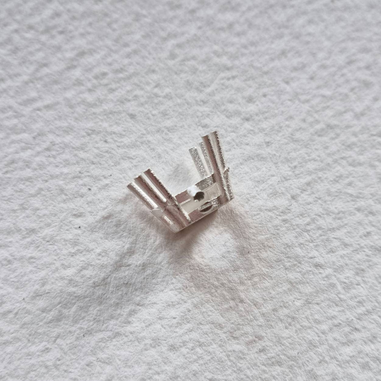 10x8mm Oval 8 claw cast Sterling silver cast stone setting