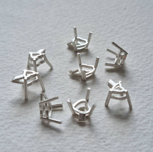 6x6mm Heart 3 claw sterling silver cast stone setting
