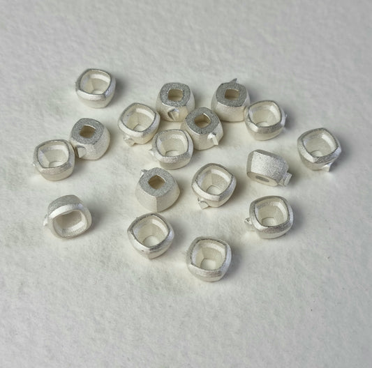 5.5mm Cushion collet sterling silver cast stone setting