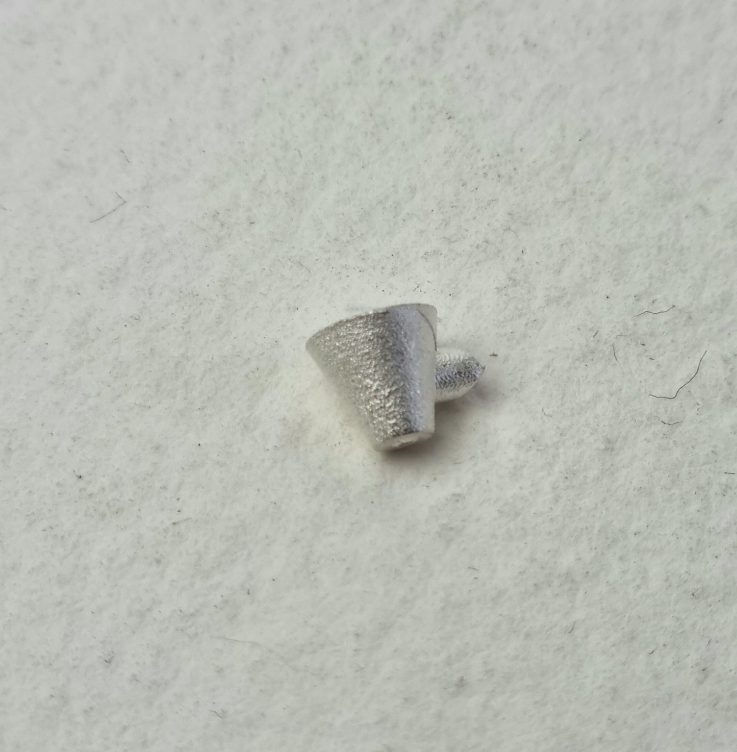 4.5mm Round tapered tall collet sterling silver cast stone setting