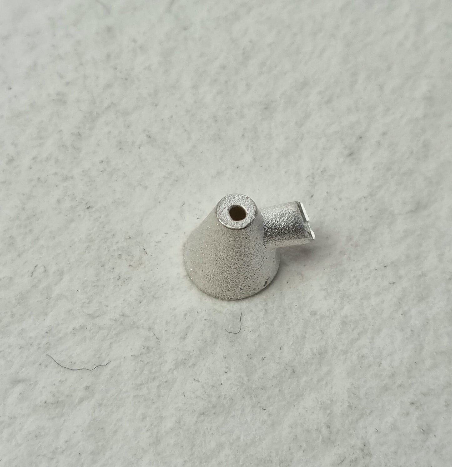 4mm Round tapered tall collet sterling silver cast stone setting