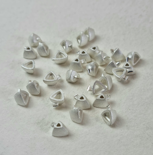4mm Trillion collet sterling silver cast stone setting